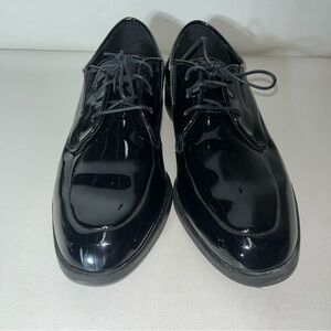 Pronto Uomo Black Oxford Shoes Sleek Formal Design